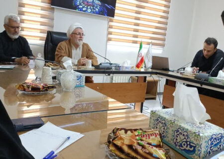 نشست آمران به معروف قزوین/ انتقاد از وضعیت بدحجابی در اصناف