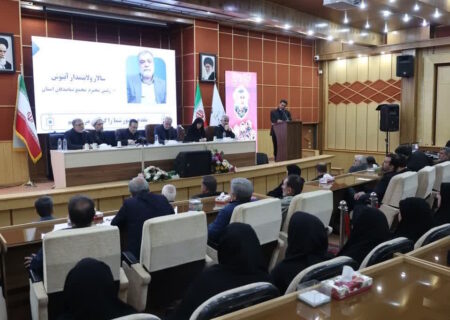 کسی بخواهد از تاسیسات هستهای بازدید کند، قلم پایش را میشکنیم