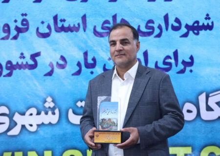 جایزه ملی «شهریار» به محمد پیری رسید