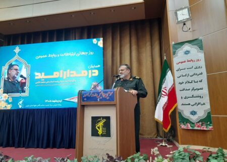 فرمانده سپاه قزوین: ترامپ مانند دیوانه‌ها رفتار می‌کند
