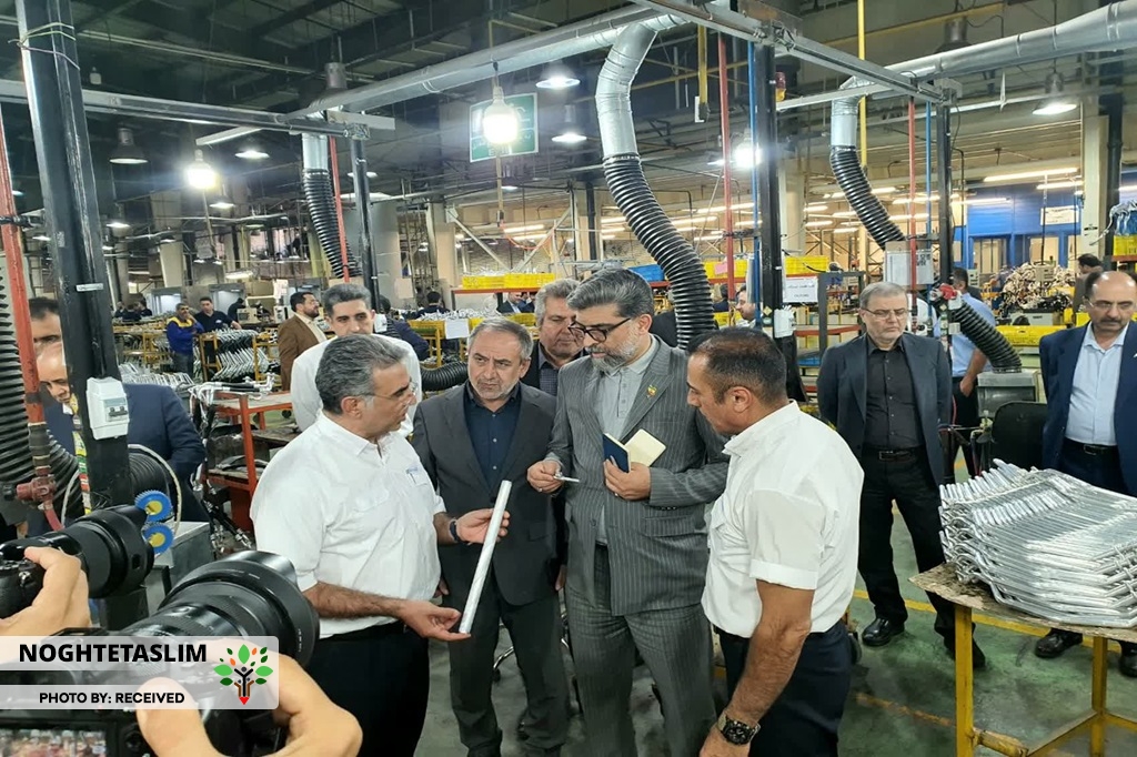بازدید مقیمی معاون وزیر صنعت، معدن و تجارت و رئیس هیأت عامل سازمان گسترش و نوسازی صنایع ایران از سندن ایرانیان(ایدرو) بازدید مقیمی معاون وزیر صنعت، معدن و تجارت و رئیس هیأت عامل سازمان گسترش و نوسازی صنایع ایران از سندن ایرانیان(ایدرو)