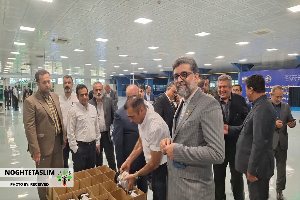 سفر مقیمی معاون وزیر صنعت، معدن و تجارت و رئیس هیأت عامل سازمان گسترش و نوسازی صنایع ایران (ایدرو) به شرکت سندن ایرانیان سفر مقیمی معاون وزیر صنعت، معدن و تجارت و رئیس هیأت عامل سازمان گسترش و نوسازی صنایع ایران (ایدرو) به شرکت سندن ایرانیان
