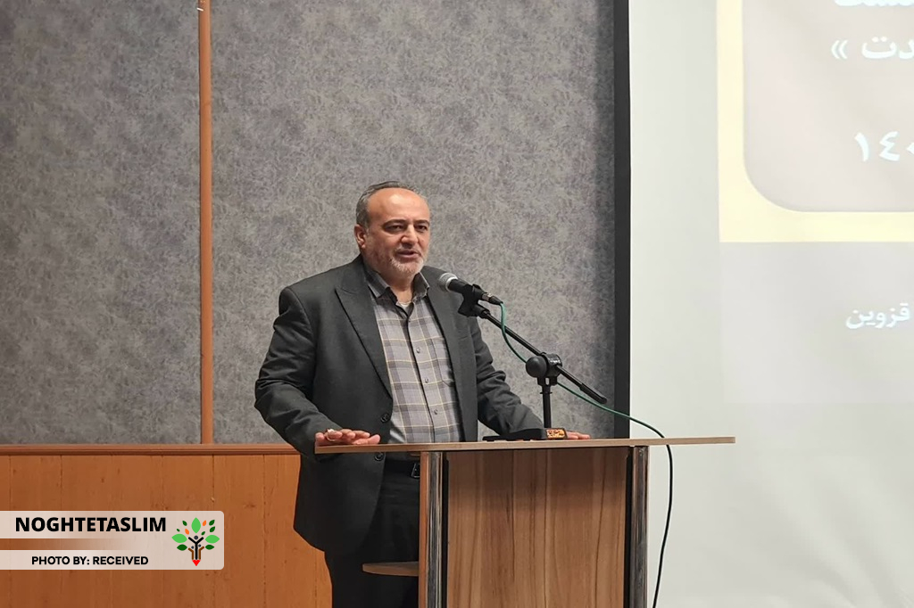دوقطبی کشور باید بین ایران اسلامی و امپراطوری‌ استبداد باشد