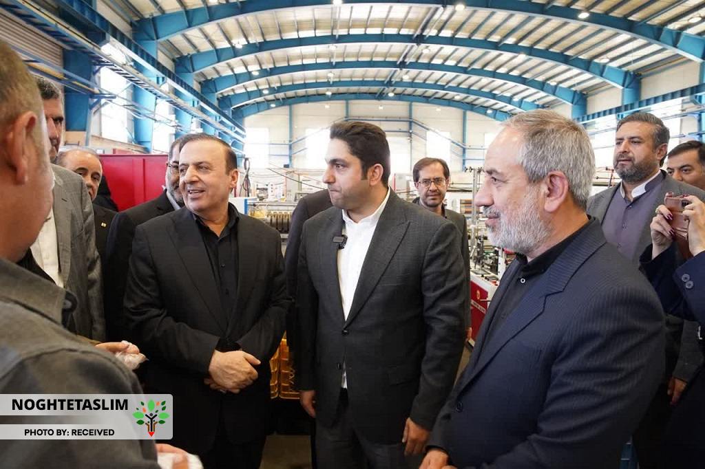 استاندار قزوین و معاون اقتصادی استانداری در بازدید از شرکت الکاپلاستیک استاندار قزوین و معاون اقتصادی استانداری در بازدید از شرکت الکاپلاستیک