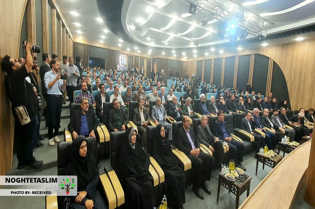مراسم گرامیداشت خبرنگاران استان قزوین در سالن شهید امامی استانداری قزوین مراسم گرامیداشت خبرنگاران استان قزوین در سالن شهید امامی استانداری قزوین