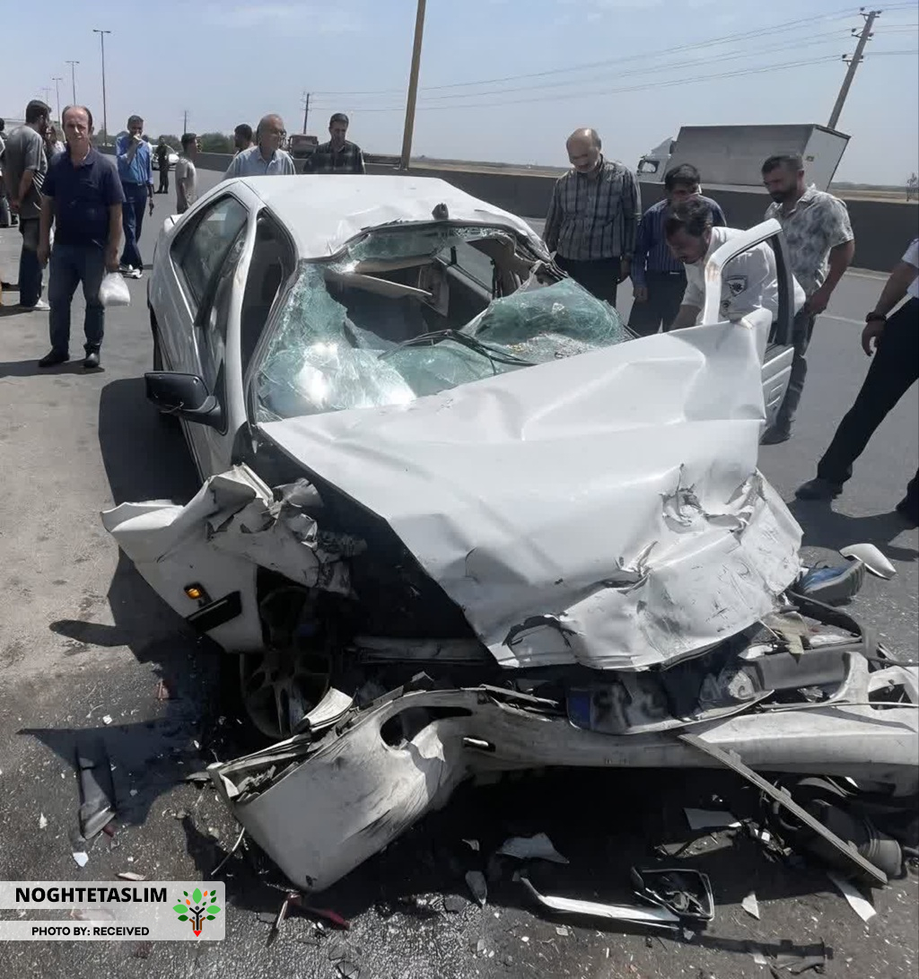 تصادف پژو با کامیون در قزوین؛ راننده ۴۷ ساله جان باخت