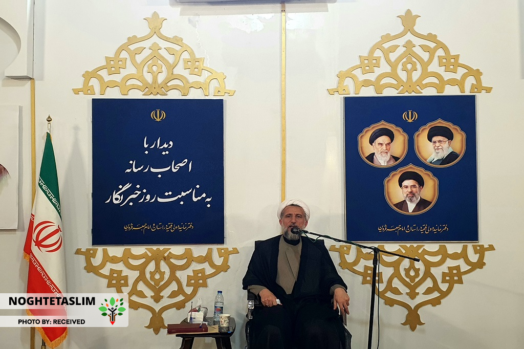 امام جمعه قزوین: دشمن به دنبال ترویج بیحیایی بین مردم است