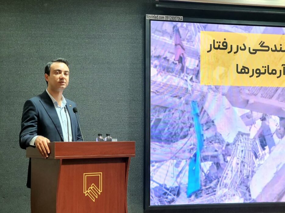 مهندسان می‌سازند، عکاسان ثبت می‌کنند و رسانه‌ها روایت می‌کنند