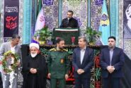 شهردار آبیک از دست‌اندرکاران نماز جمعه تجلیل کرد