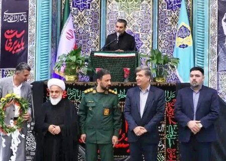 شهردار آبیک از دست‌اندرکاران نماز جمعه تجلیل کرد