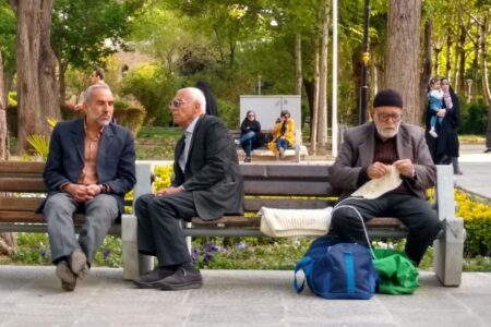 قزوین، شهر پیرانِ تنها