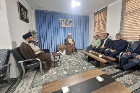 برگزاری نماز جماعت در ادارات قزوین کم‌تر از ۴۰ درصد است
