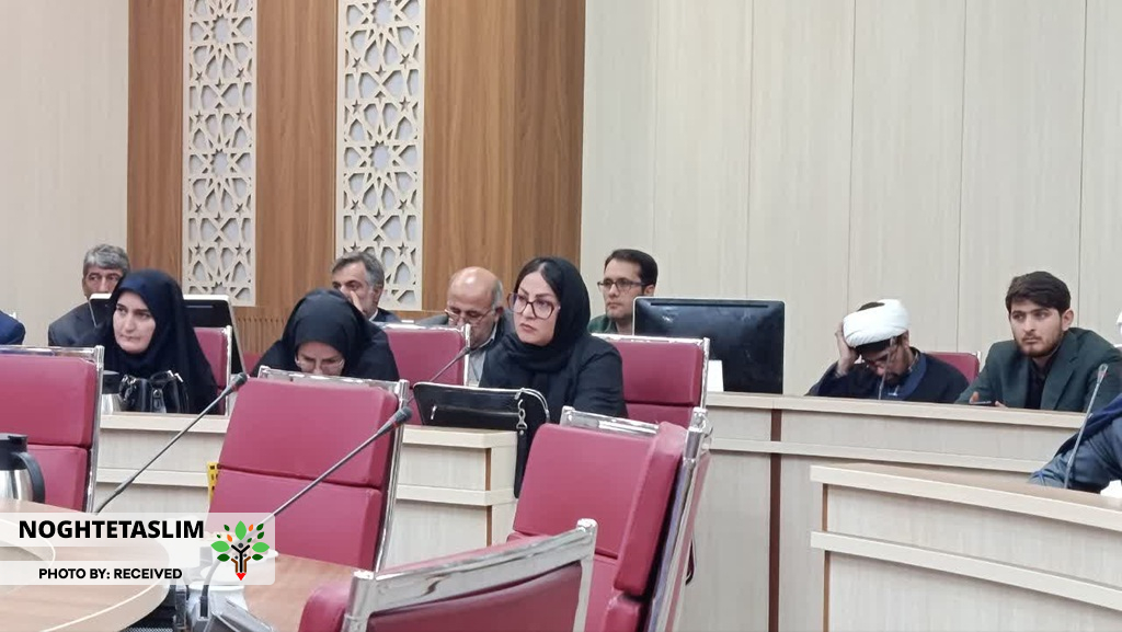 انتقاد فعال حقوقی قزوین از مدیرانی که کودکان را از مدرسه بازمی‌گردانند
